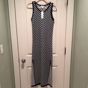 The Drop Sleeveless Black & White Chevron Maxi Dress